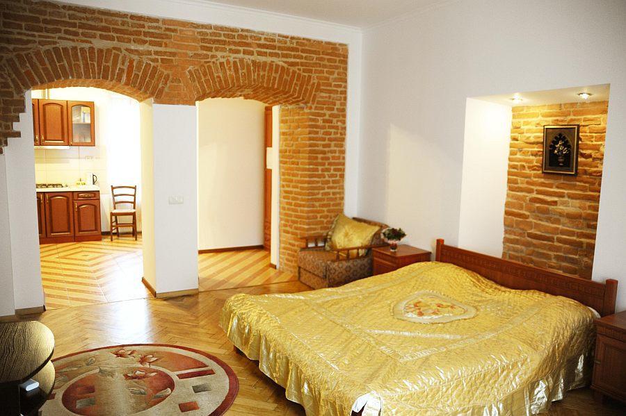 Apartment On Staroyevreiska,5 ลวีฟ ภายนอก รูปภาพ